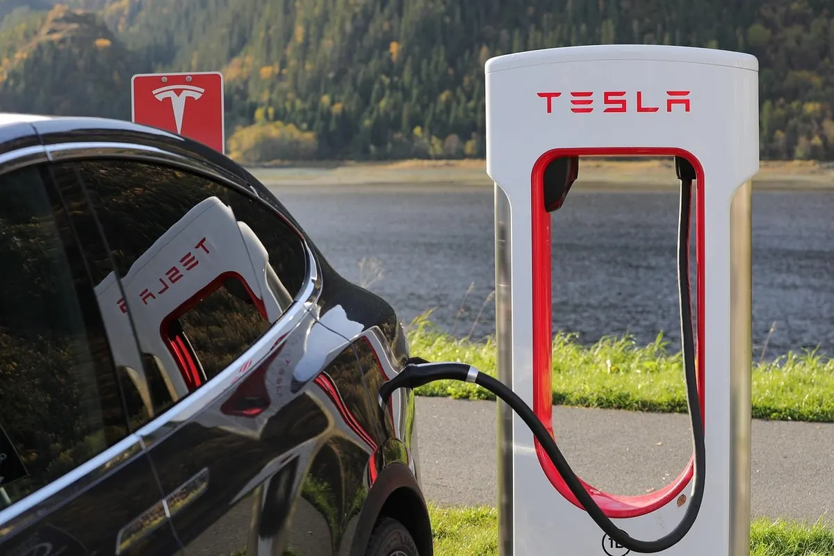 Electric Vehicle Charging in the Severn Region: Where to Find Points and How to Use Them